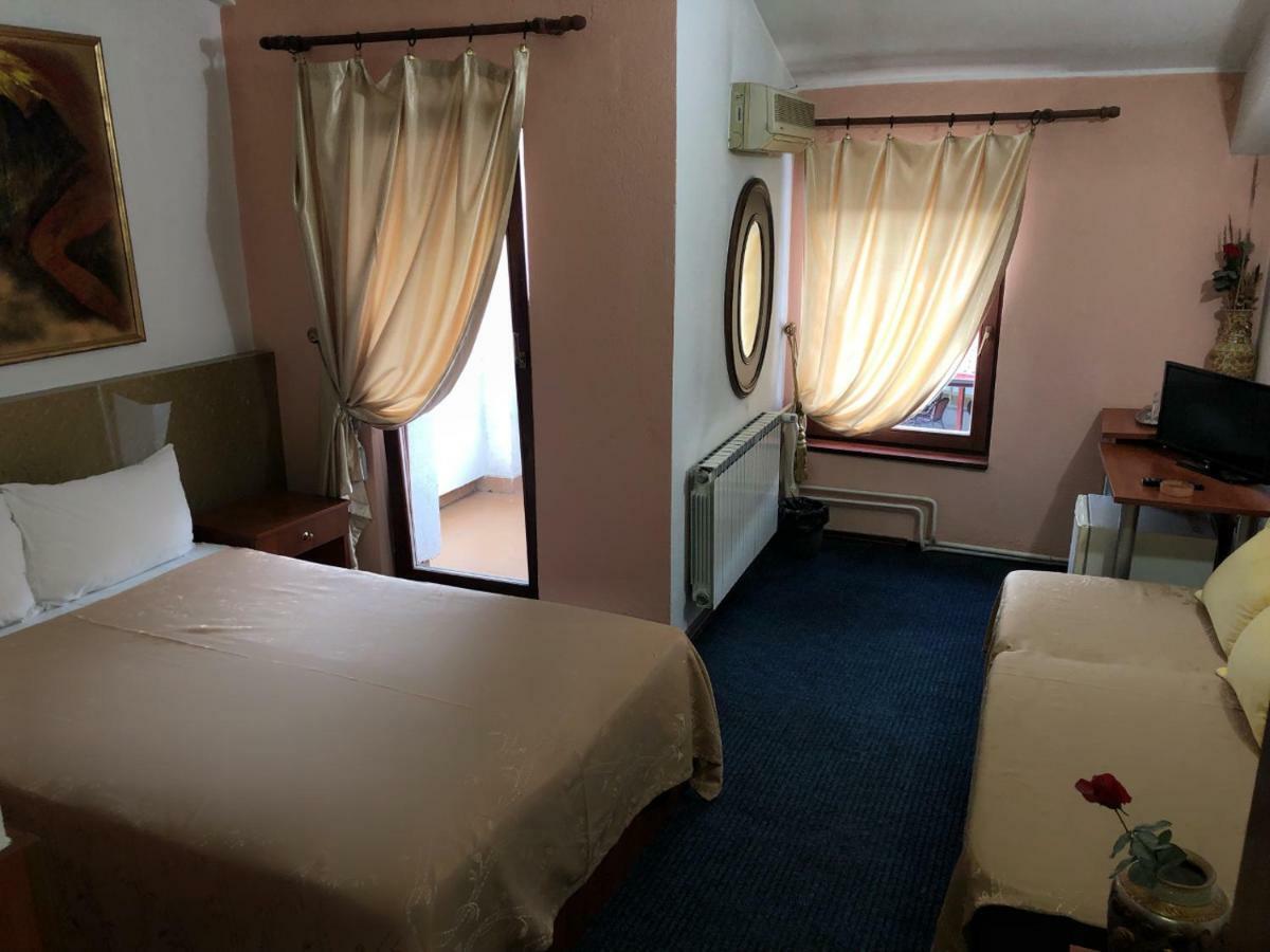 Hotel Vergina Skopje Exteriér fotografie